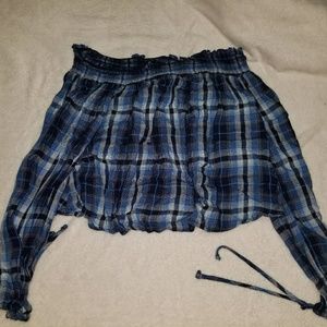 Off the shoulder croptop